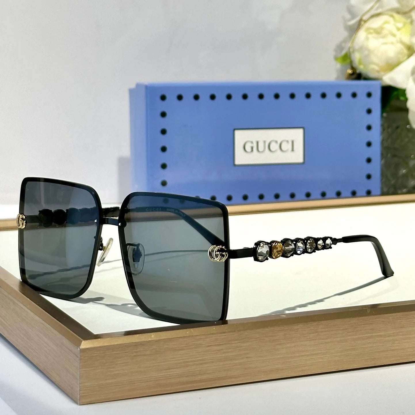 Fashionable Sunglasses 1925022401