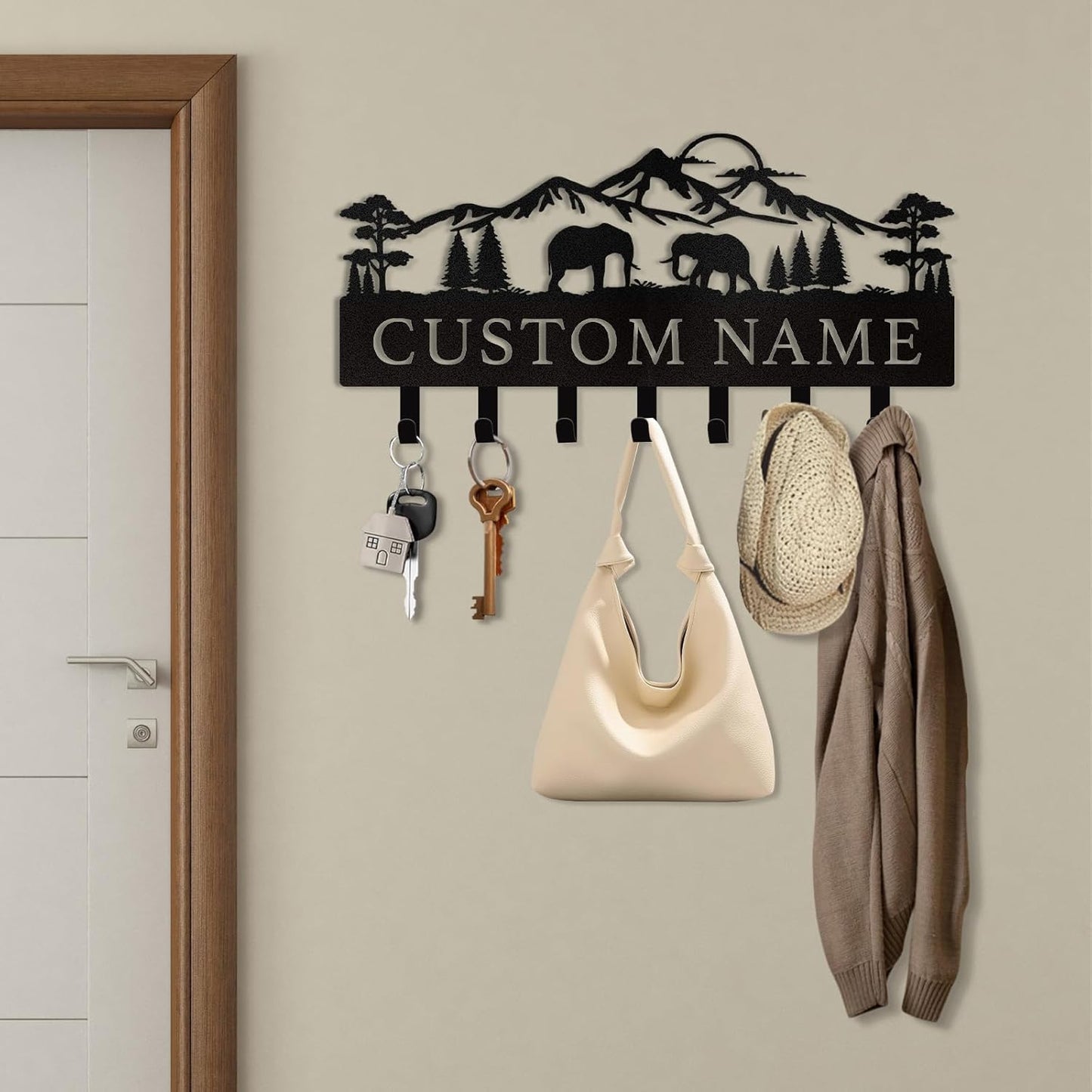 Personalized Polar Bear Key Holder on Wall, Custom Name Key Hanger