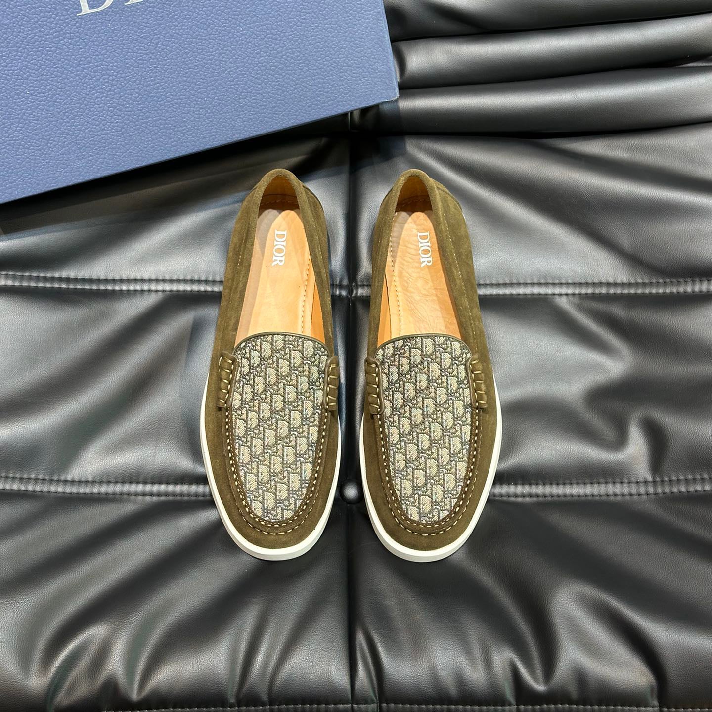 Classic printed canvas embellished men's casual loafers 1824042201