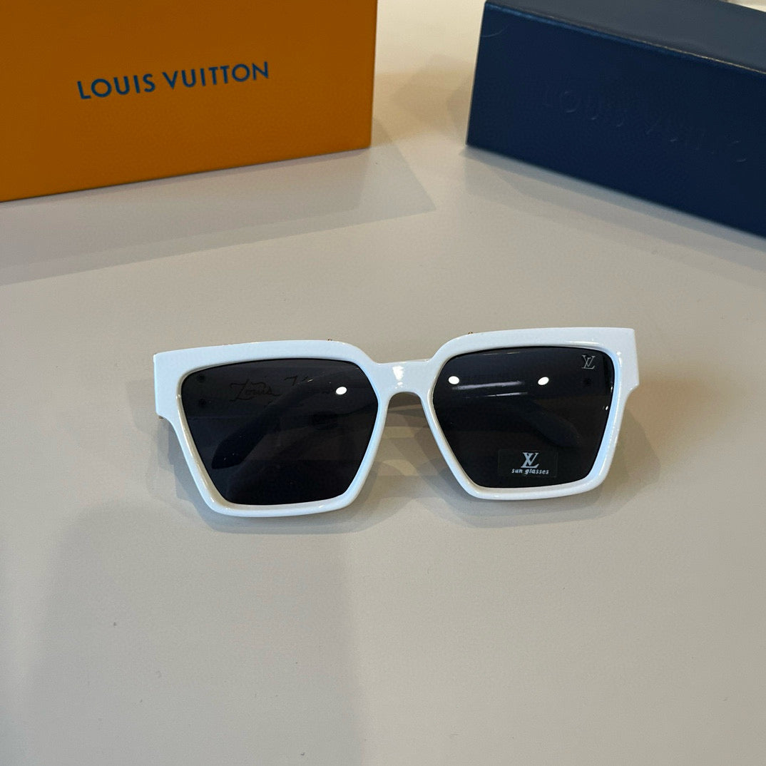 LV Square Full Frame Sunglasses 1825042501