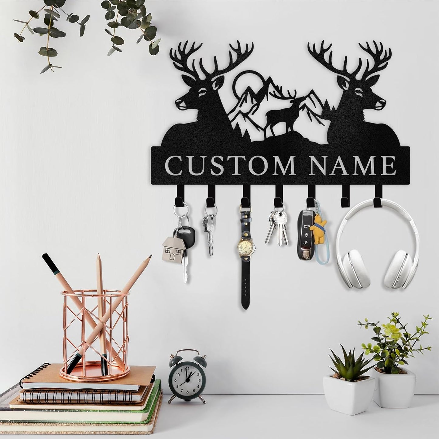 Personalized Polar Bear Key Holder on Wall, Custom Name Key Hanger