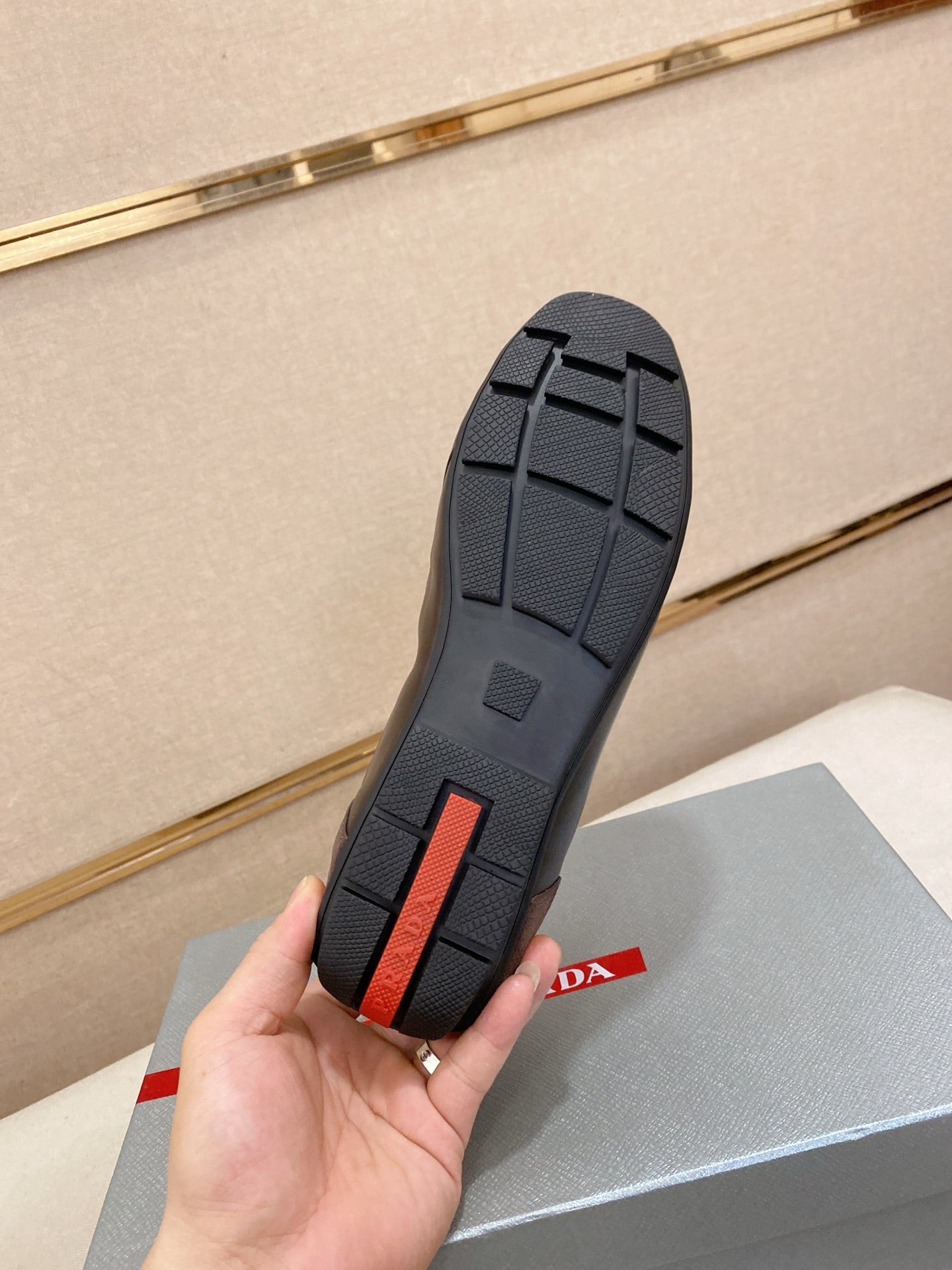 PR sneakers 1825052023