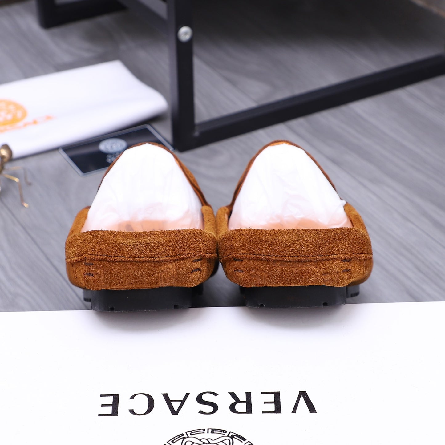 VS MEDUSA Embossed Shoes 1824060902