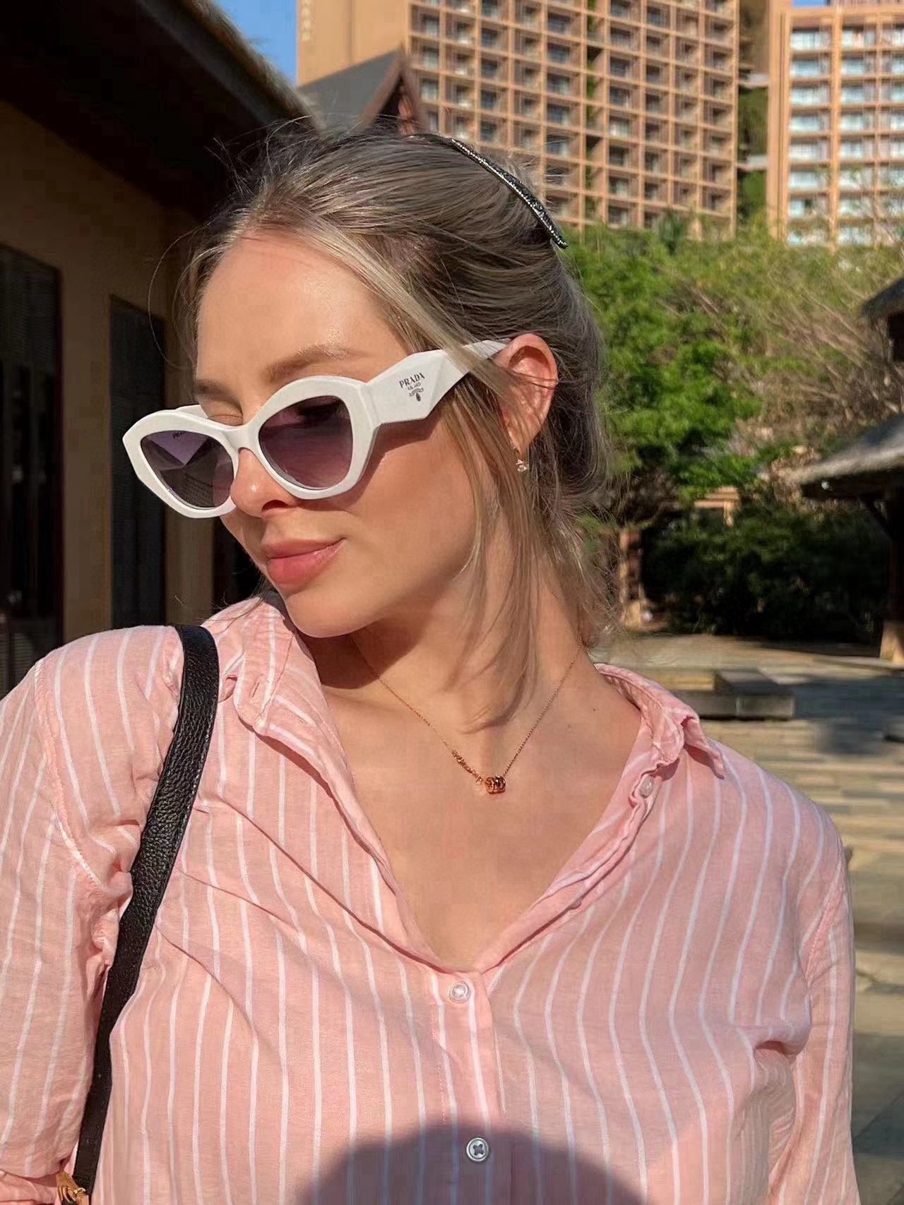 PR Women's sunglasses 1825052811