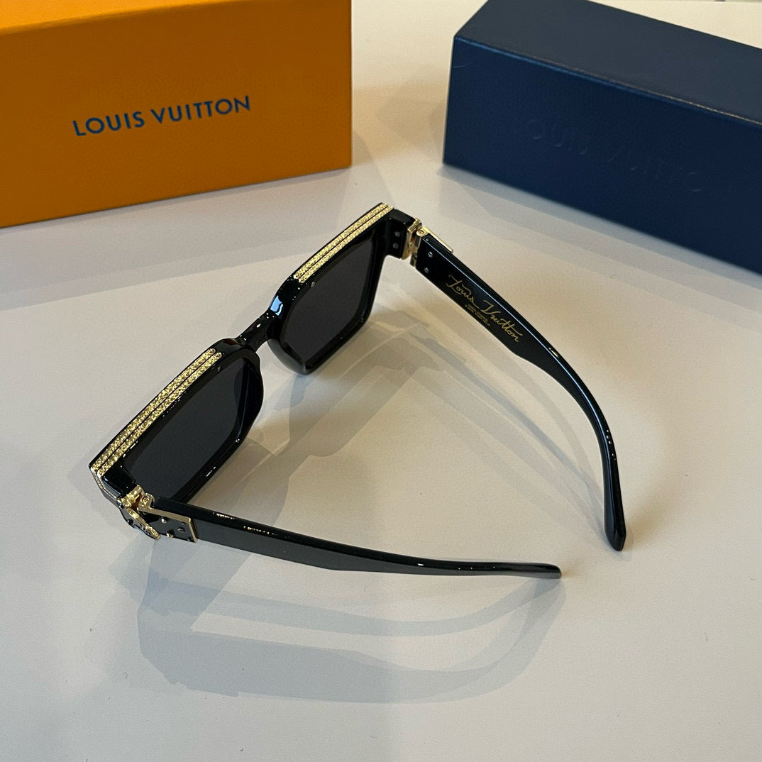 LV Square Full Frame Sunglasses 1825042501