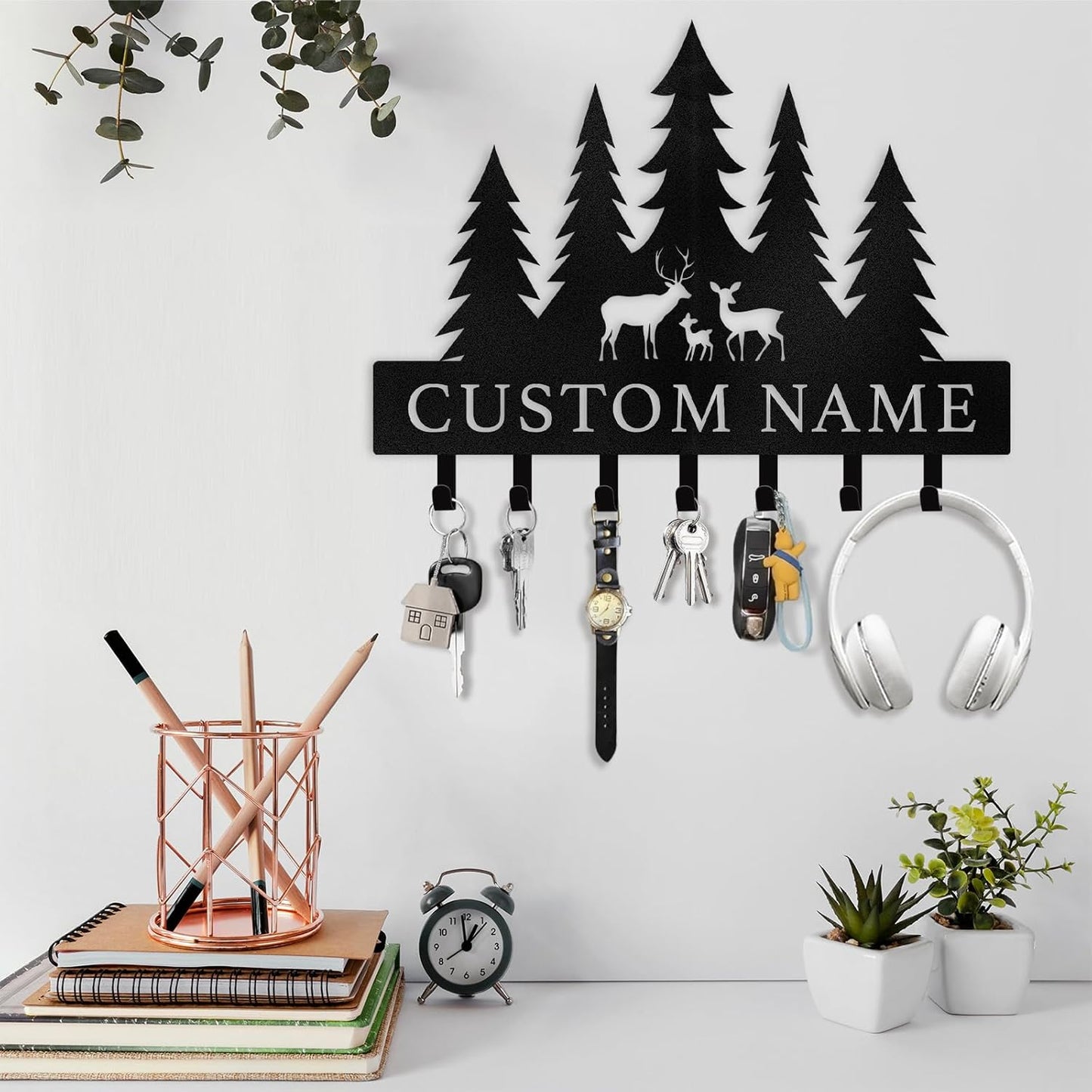Personalized Polar Bear Key Holder on Wall, Custom Name Key Hanger