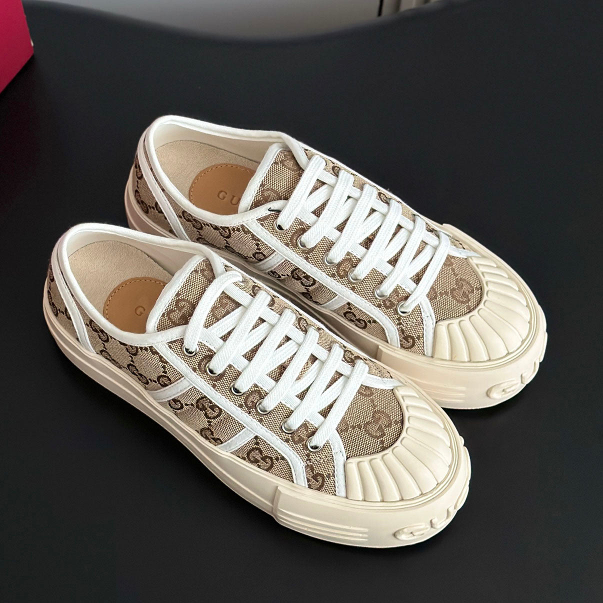 GG Women's chunky sneaker 1825040106
