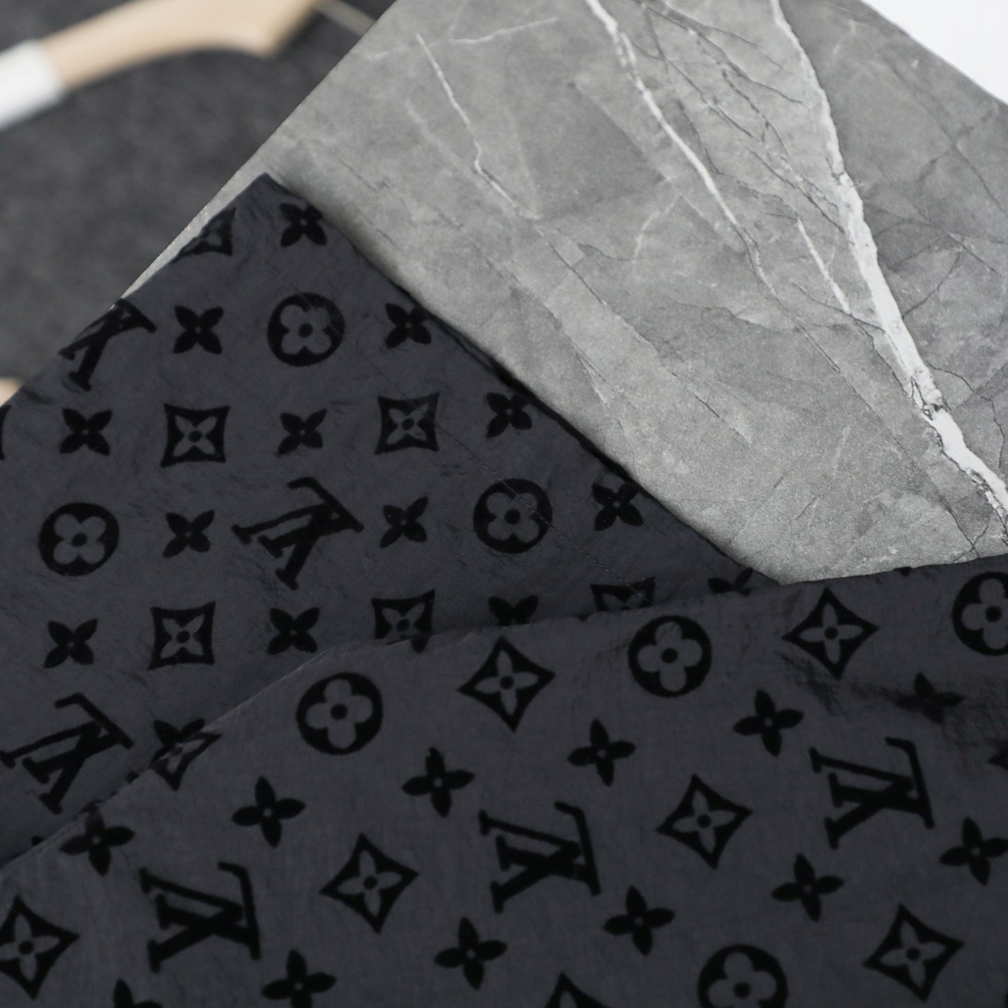 LV Jacquard Logo Casual T-shirt, Elastic Shorts 1825061817