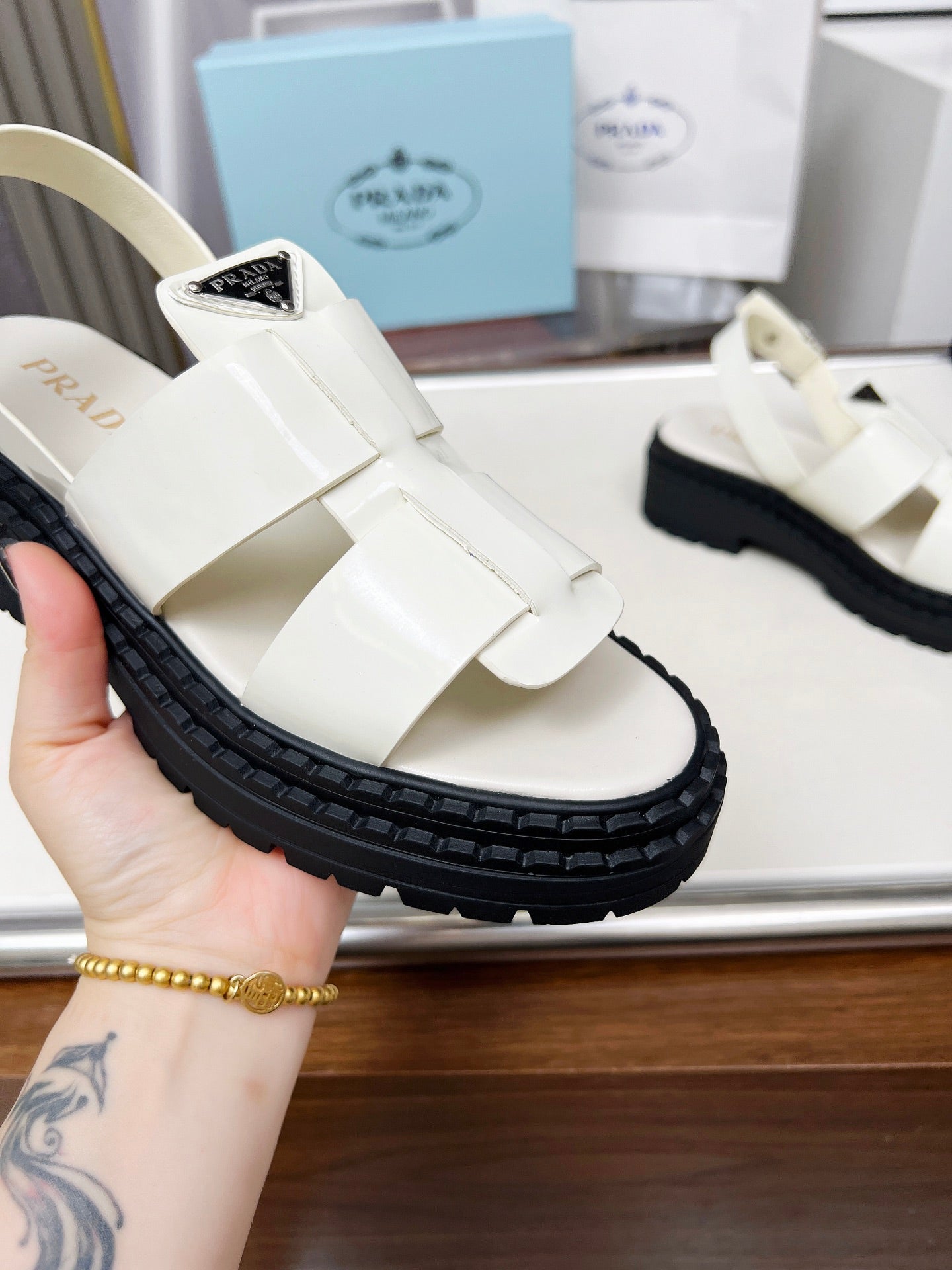 PR sandals 1825051904