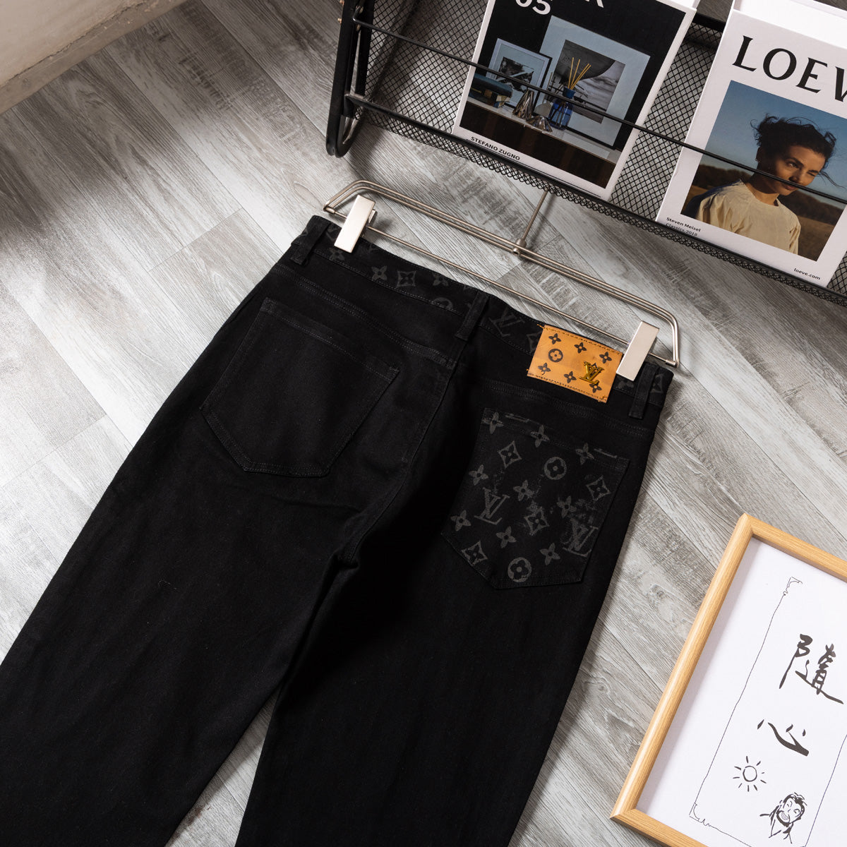 LV Washed stretch jeans 1825051402