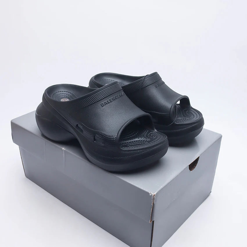 New women's versatile casual thick bottomed sandals 1024052010