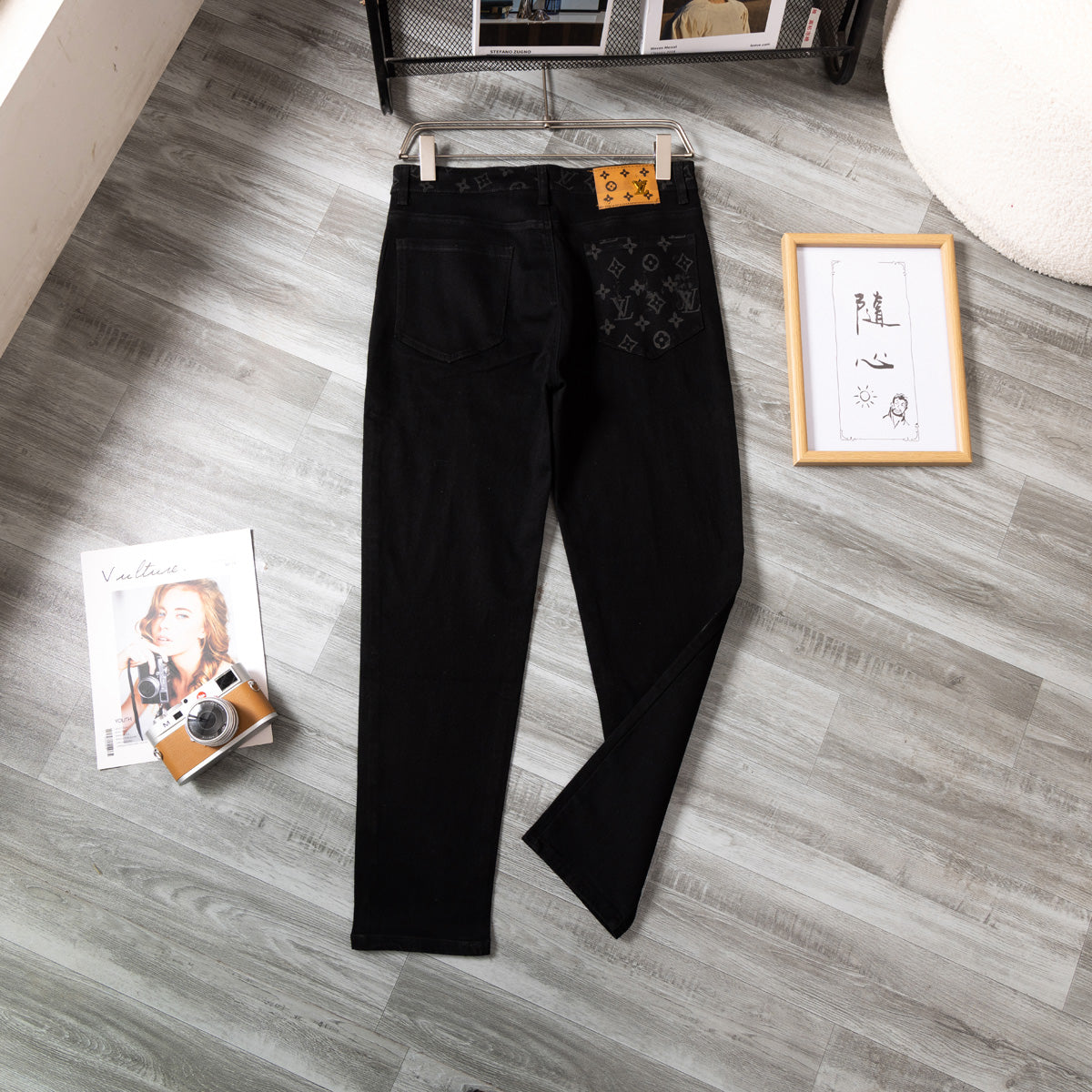 LV Washed stretch jeans 1825051402