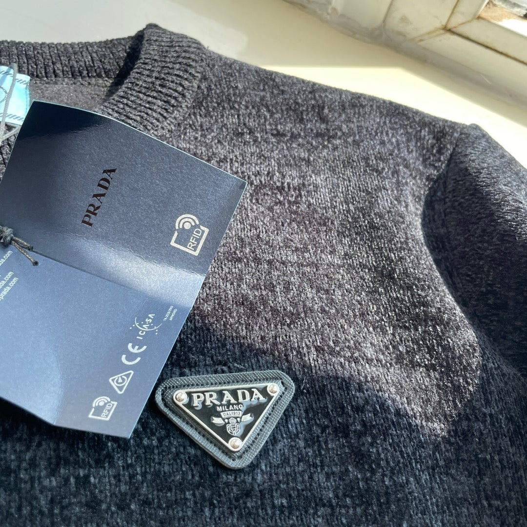 PR Unisex sweater (plush) 1824091017