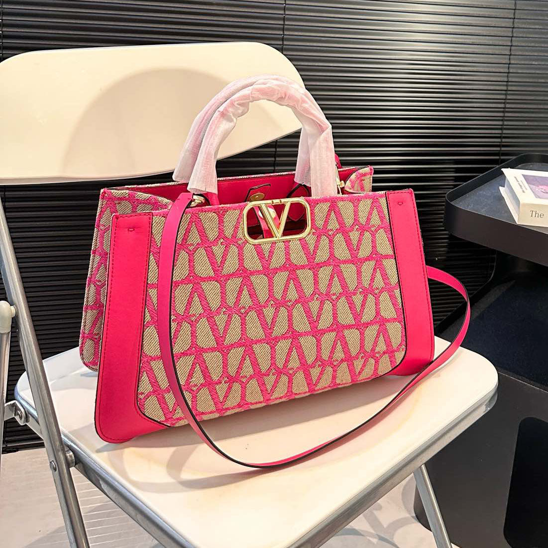 VT SS23 printed tote bag 1824081602
