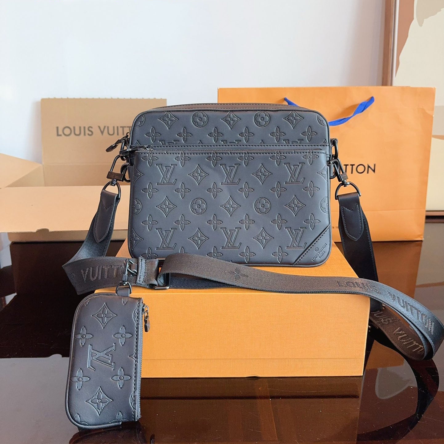 Classic hot-selling ¥ochette Trio men's bag 1824061103