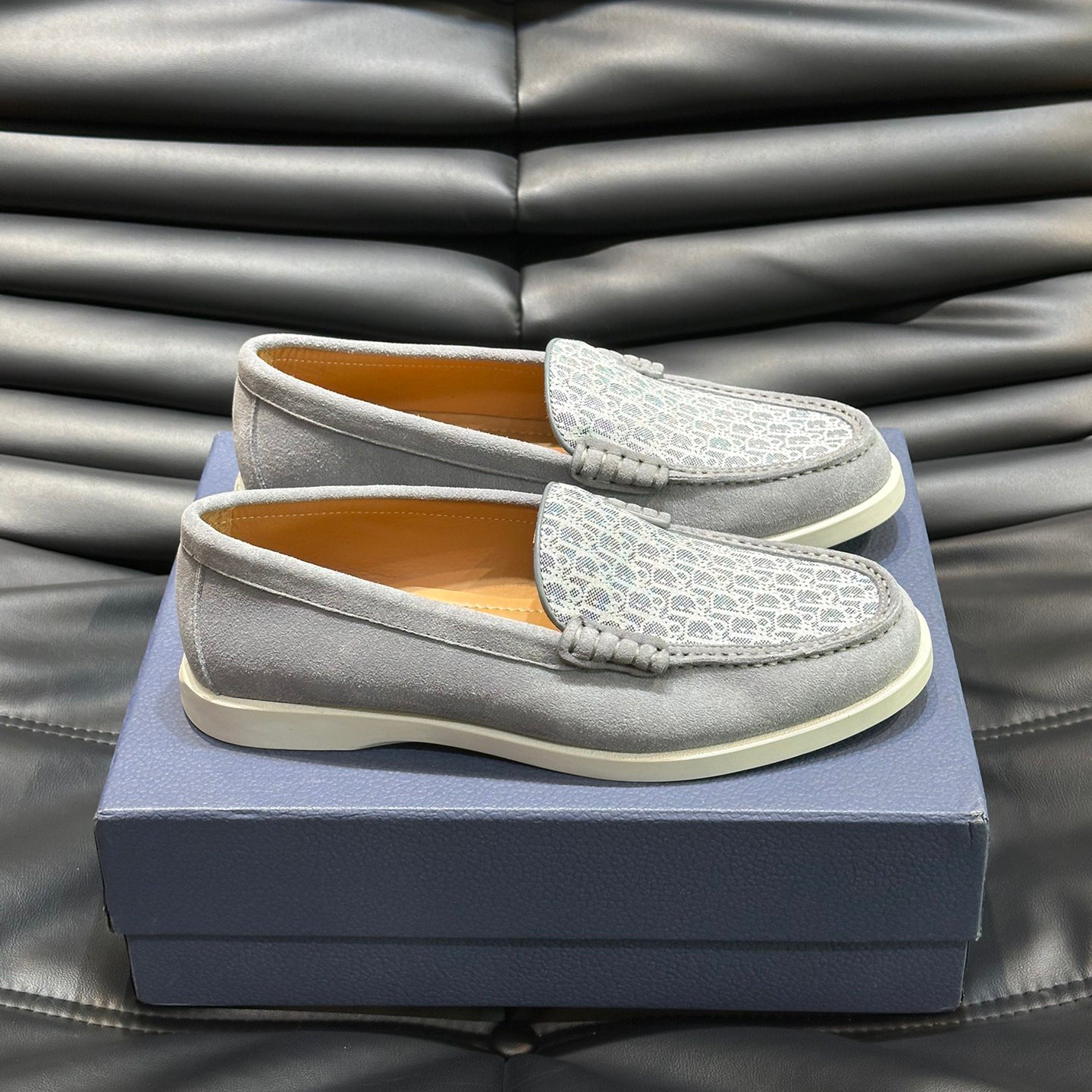 Classic printed canvas embellished men's casual loafers 1824042201