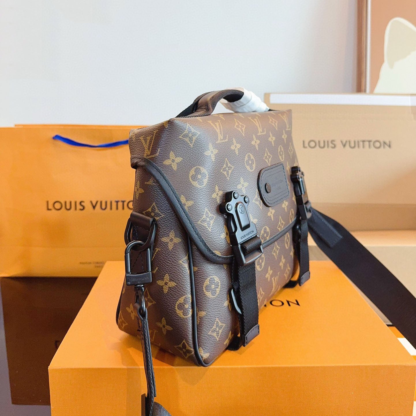L Outdoor Series Shoulder Bag/Crossbody Bag XC24092712
