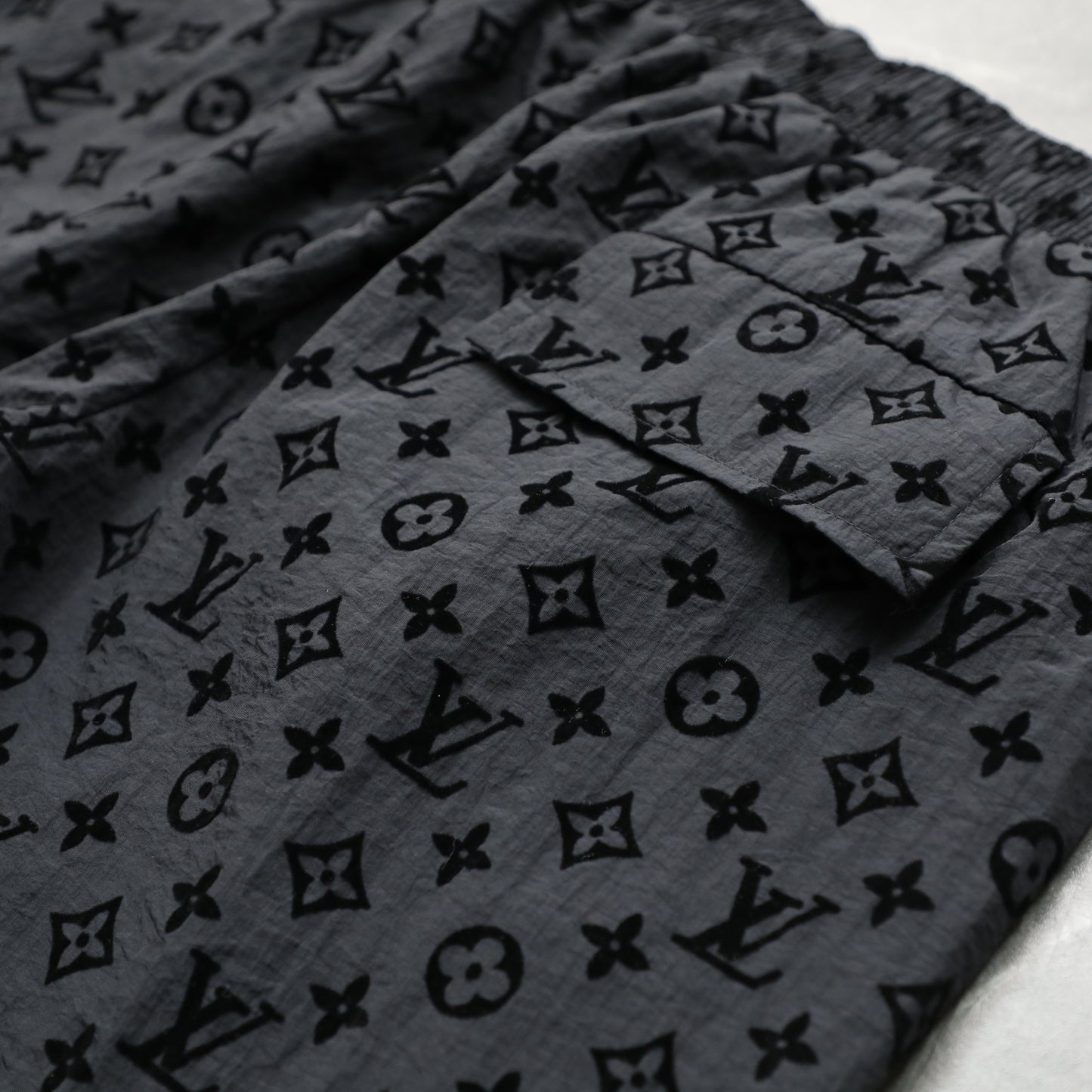 LV Jacquard Logo Casual T-shirt, Elastic Shorts 1825061817