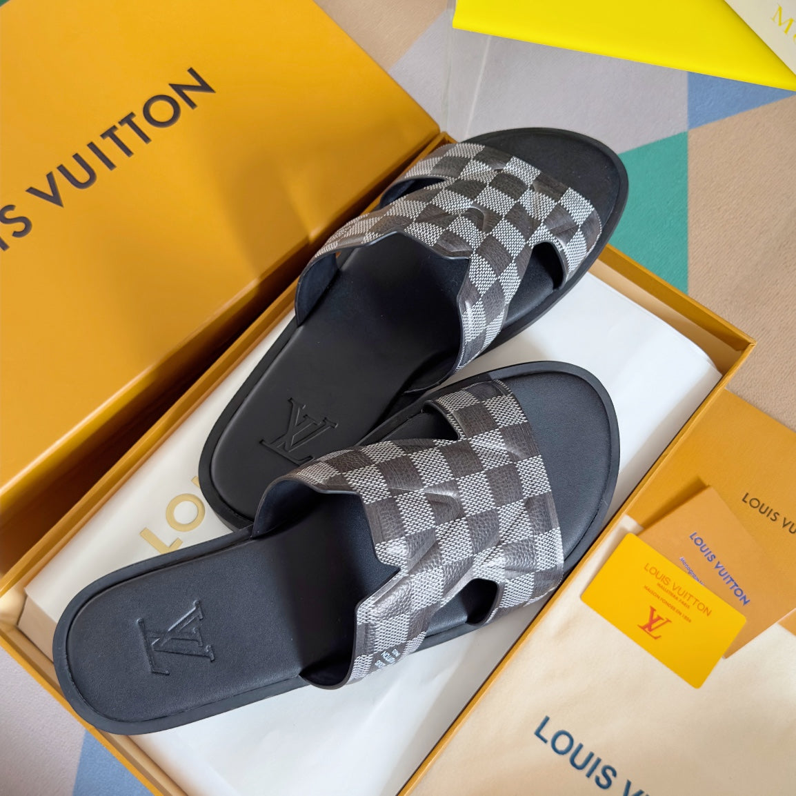 LV OASIS Slippers 1824100908