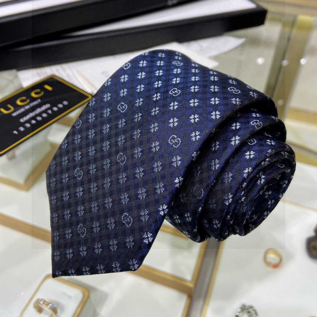 GG four-leaf clover tie 1824060503
