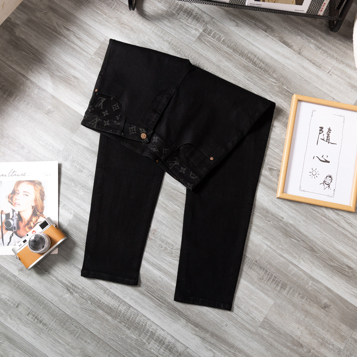 LV Washed stretch jeans 1825051402