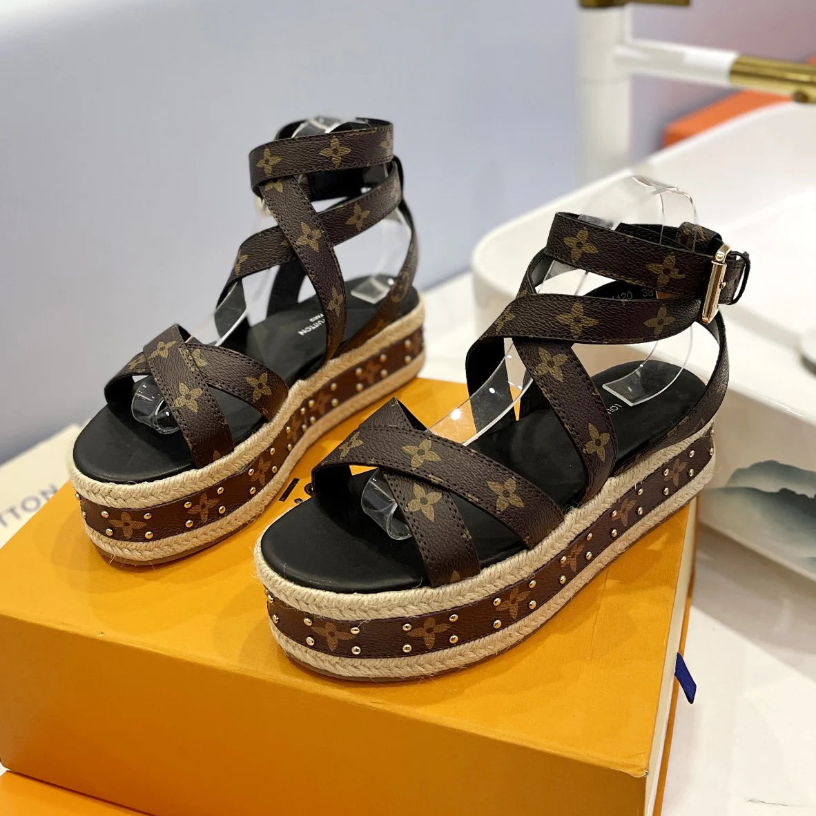 New fashion old flower thick bottom sandals 1025051401