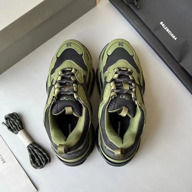 Triple-s Vintage Sneakers XC1823082901