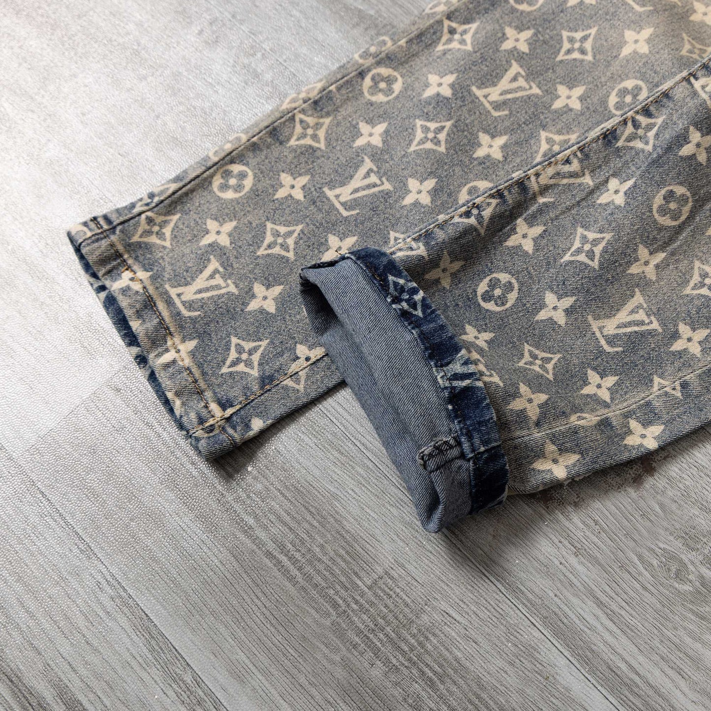LV jeans 1825060604