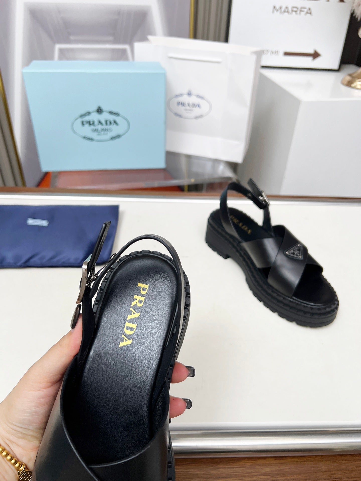 PR sandals 1825051905