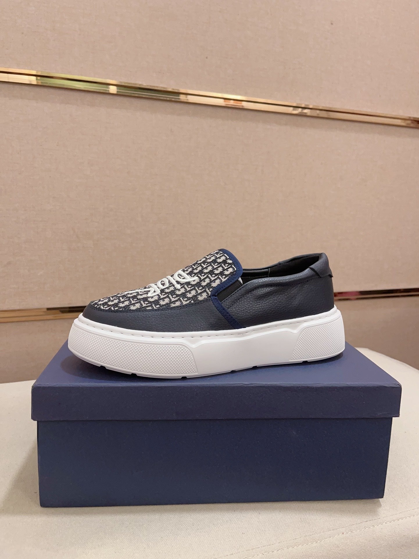CD Sneaker 1825052702