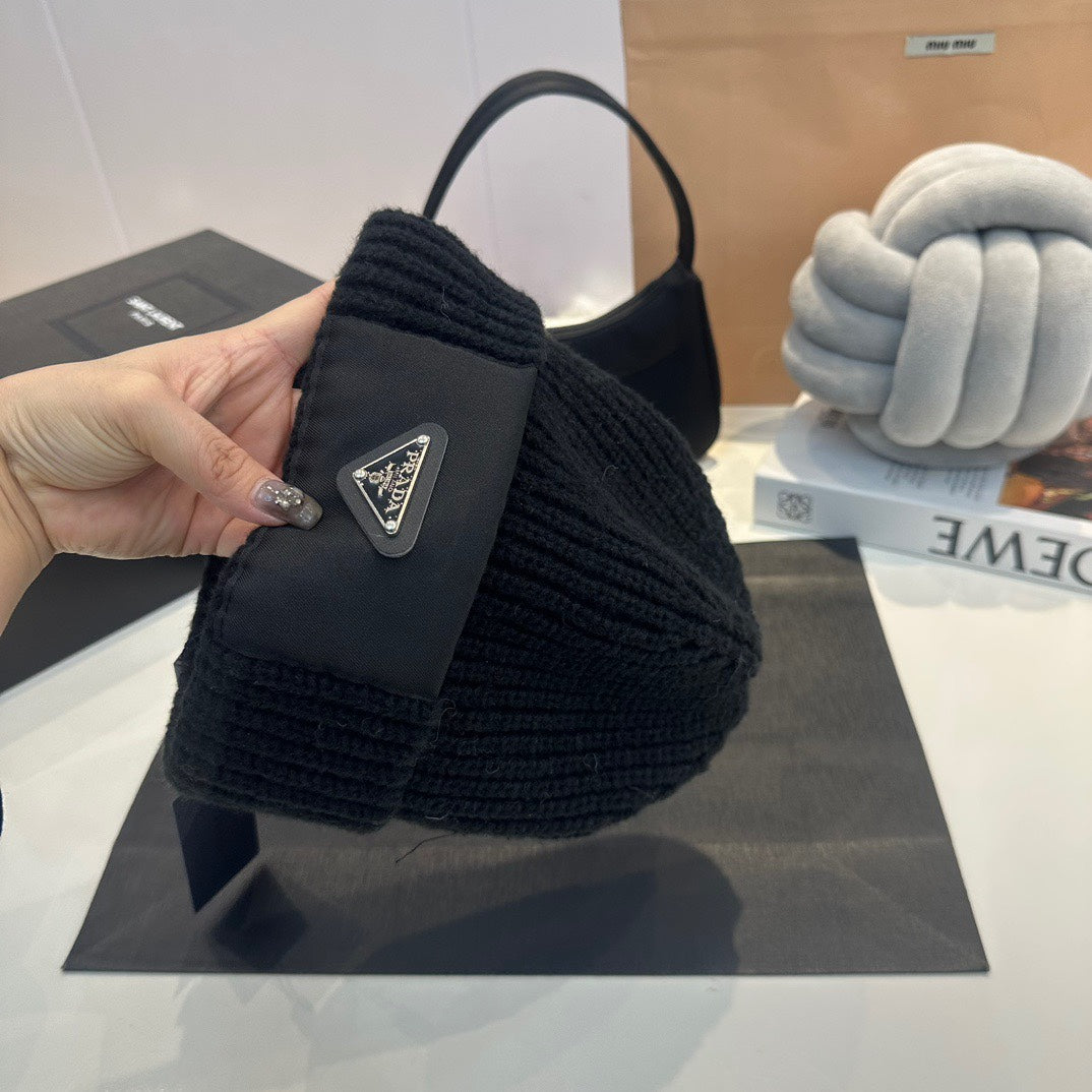 PR Wool and cashmere beanie 1824101610