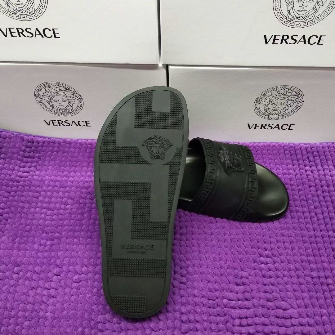 Men's And Women's Fashion One-word Non-slip Beach Slippers 1024032122