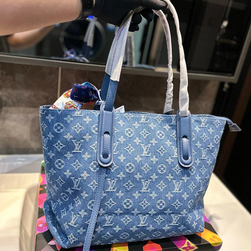 New casual versatile denim embroidered shoulder handbag 1024070902