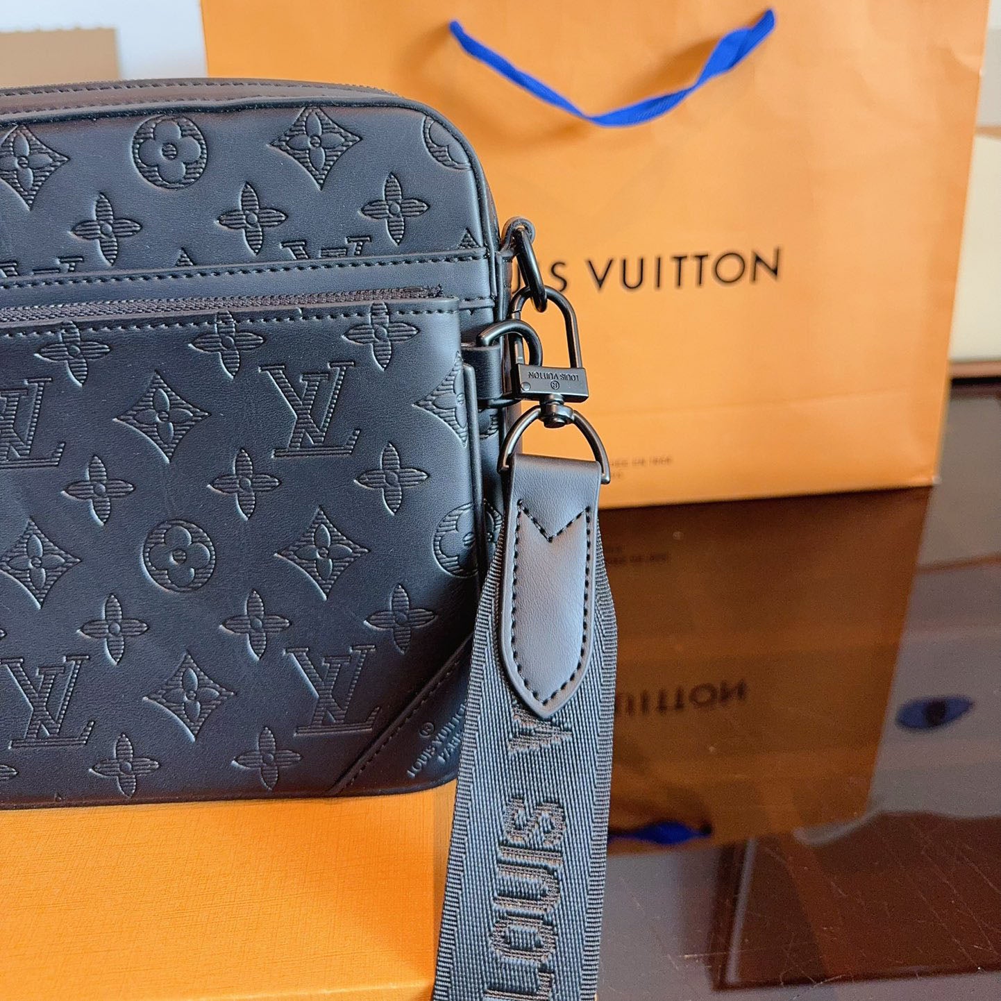 Classic hot-selling ¥ochette Trio men's bag 1824061103