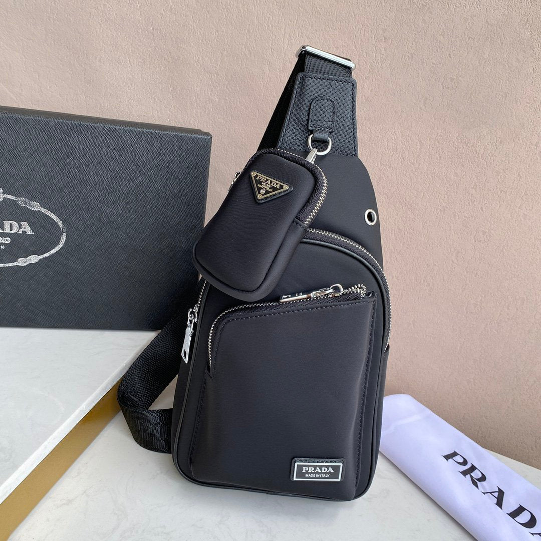 New Fashion Versatile Men's Chest Bag 1023122622