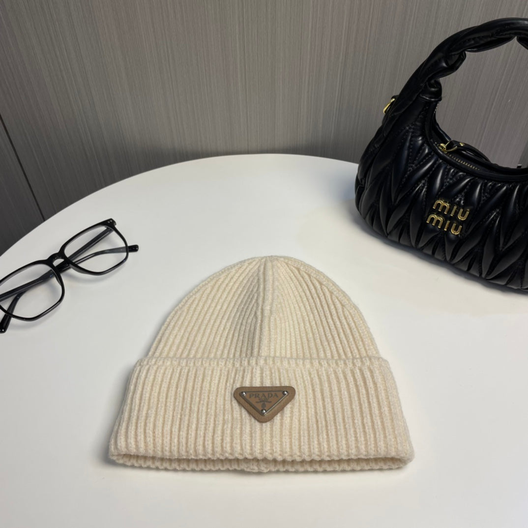 PR Wool and cashmere beanie 1824101611