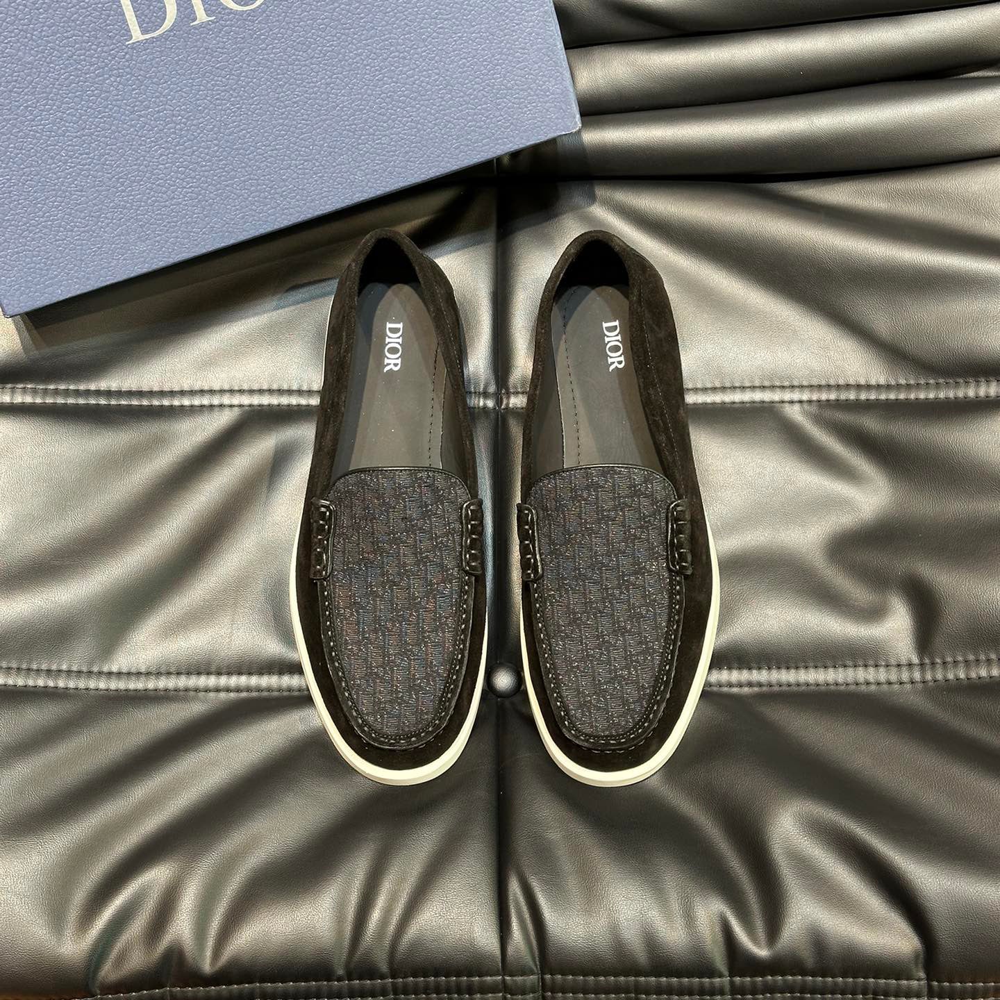 Classic printed canvas embellished men's casual loafers 1824042201