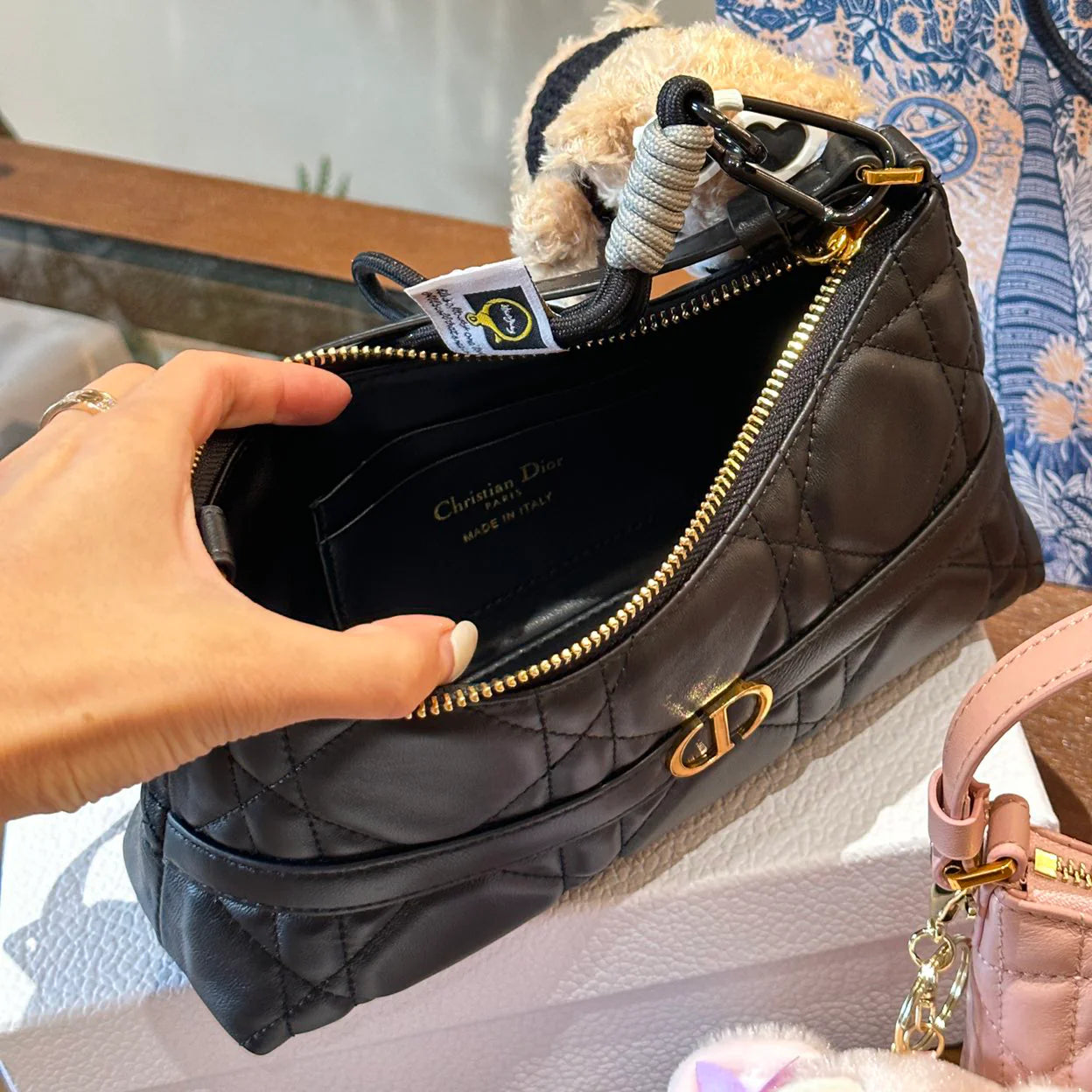 New Fashion Versatile Shoulder Bag 1024101201