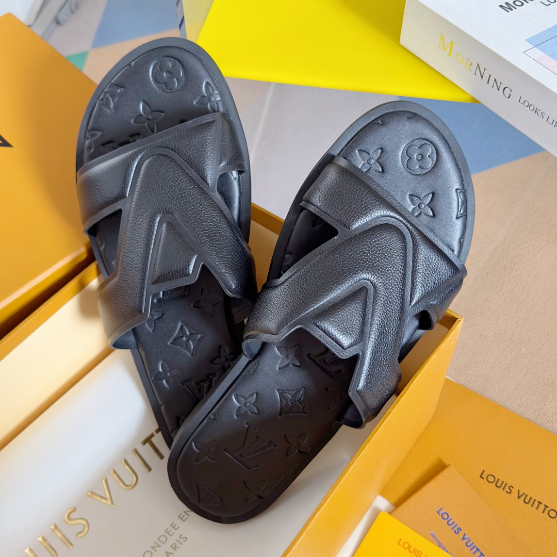 LV OASIS Slippers 1824100907