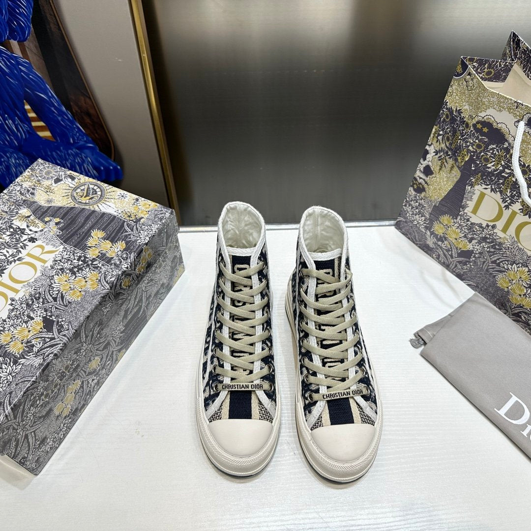 Fashion new high top casual sports shoes 1023120502