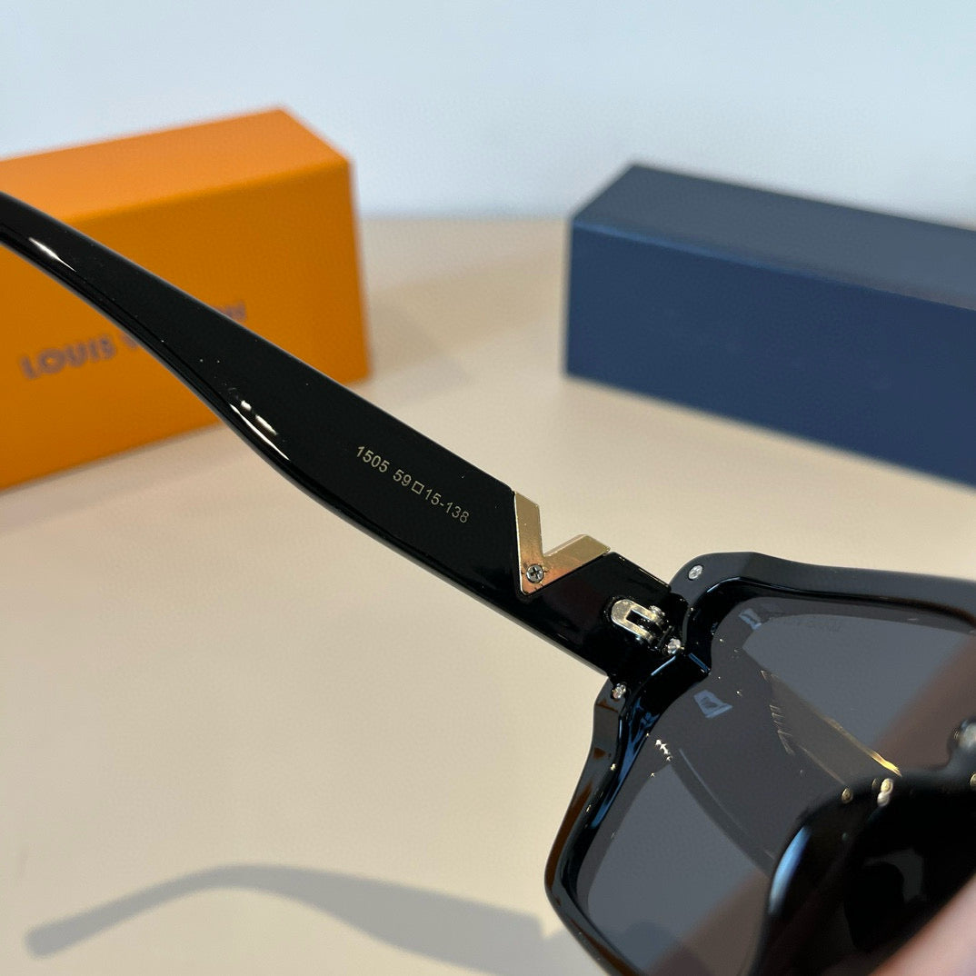 LV Full frame sunglasses 1825052801