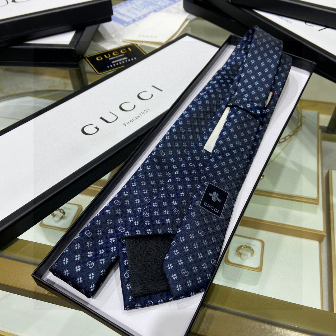GG four-leaf clover tie 1824060503