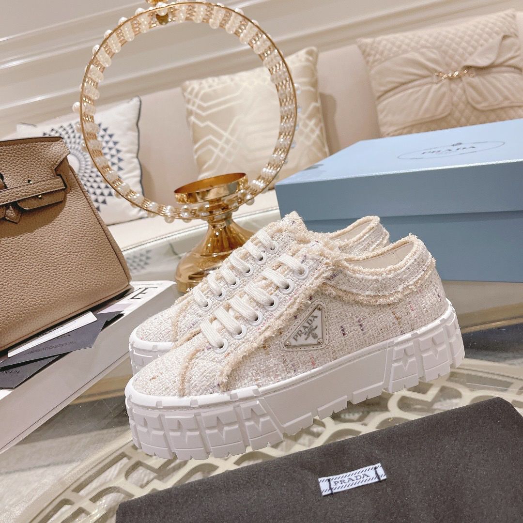 New Thick-soled Muffin Board Shoes Women's Sports Shoes Casual 1024052725