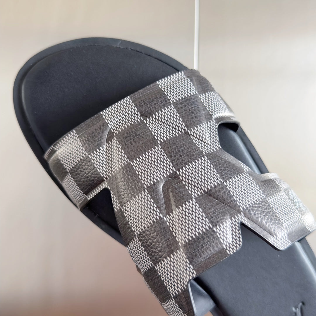 LV OASIS Slippers 1824100908