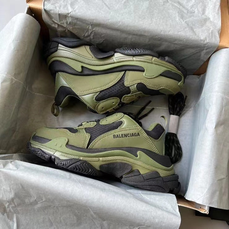 Triple-s Vintage Sneakers XC1823082901
