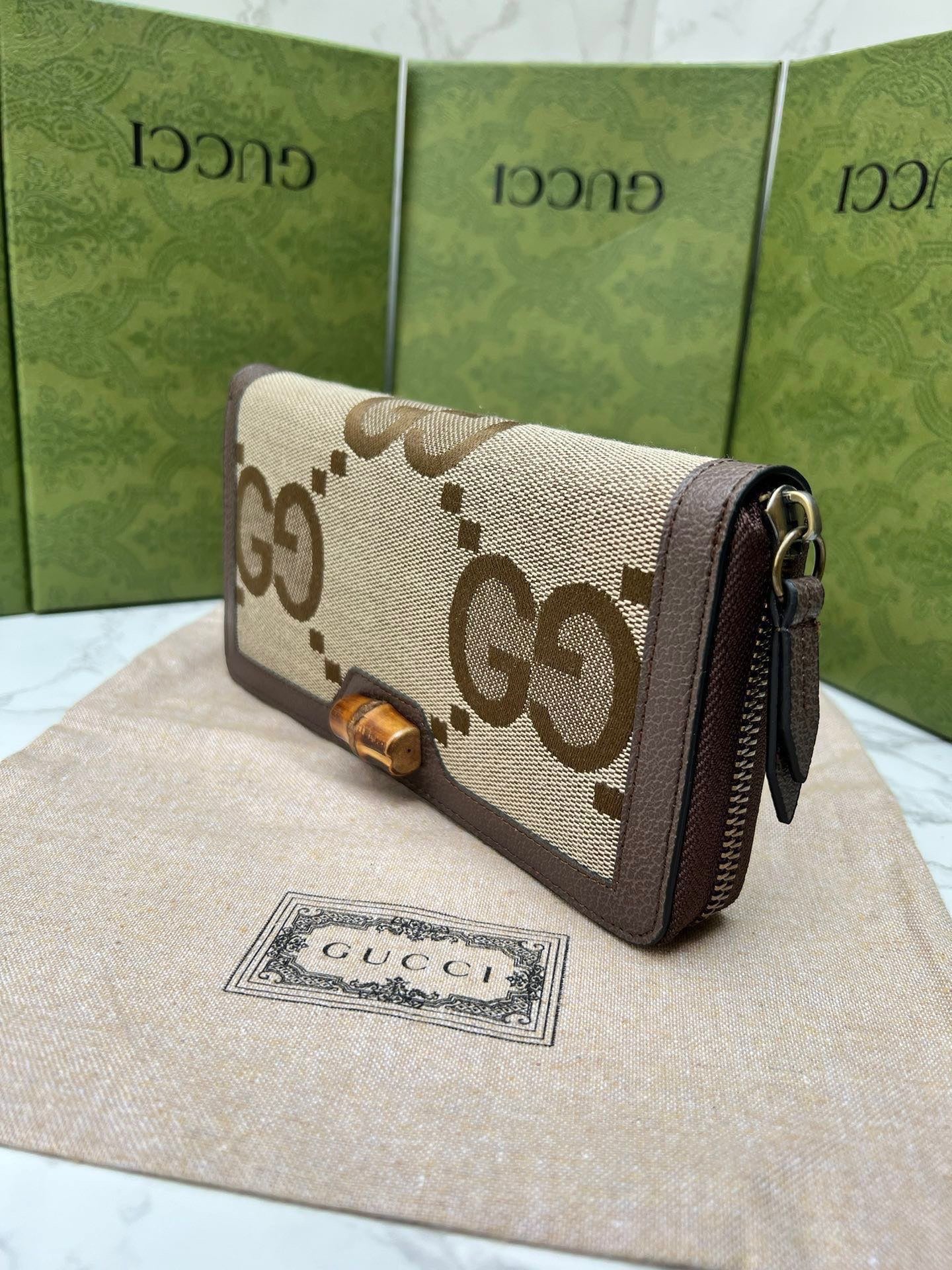 Fashionable Bag 25090401