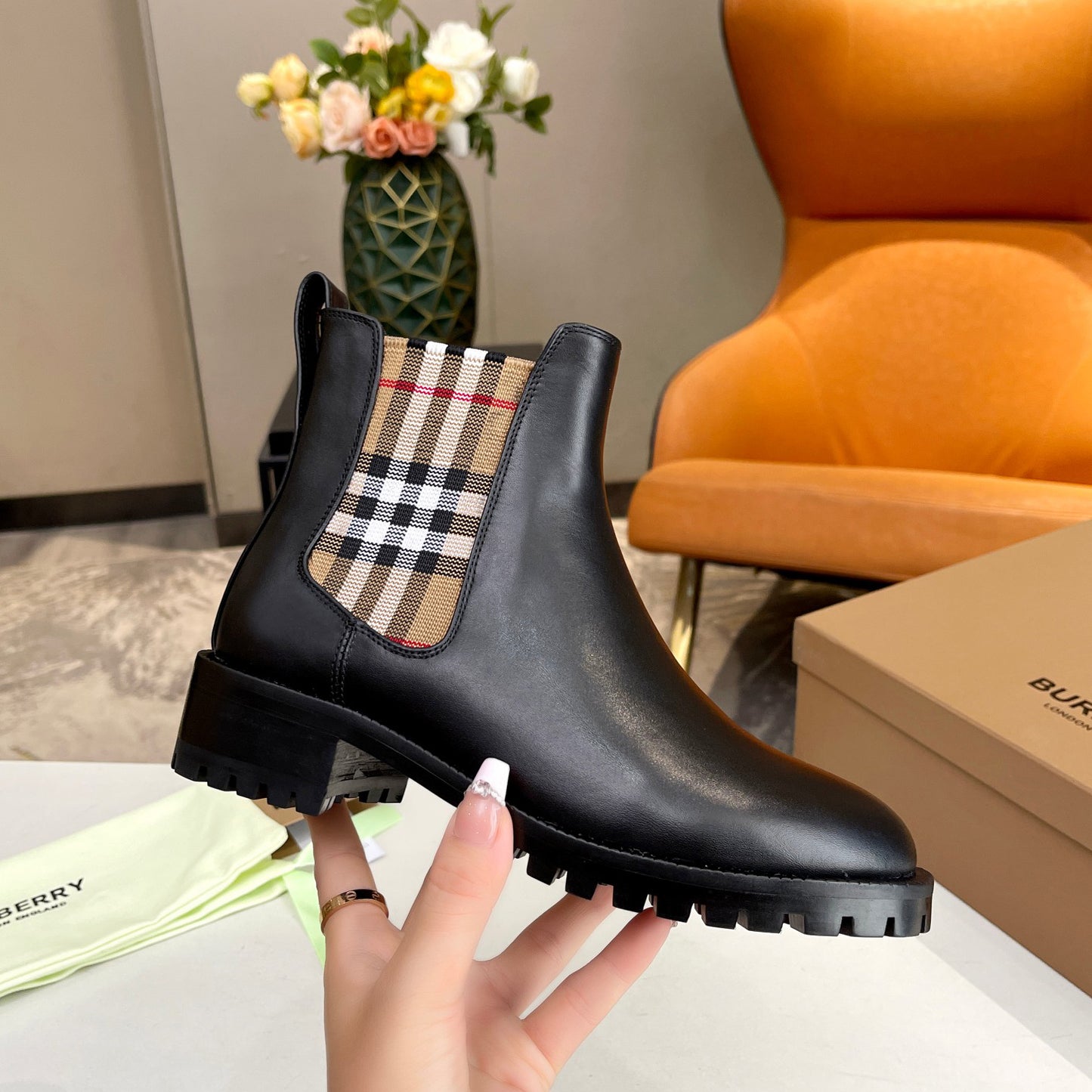 B-Classic Check Leather Boots XC0723080810