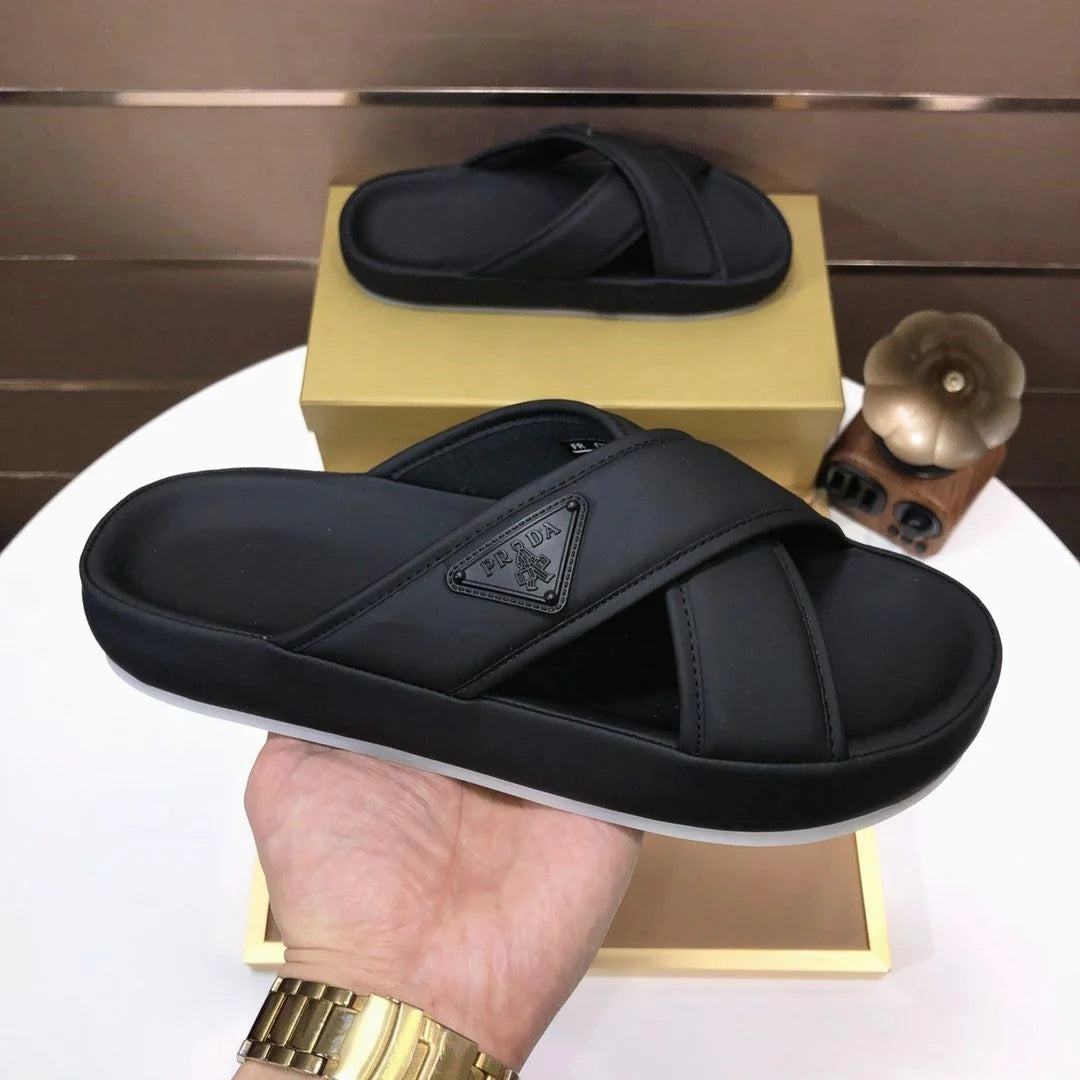 New Breathable Lightweight Slipper 1024032123