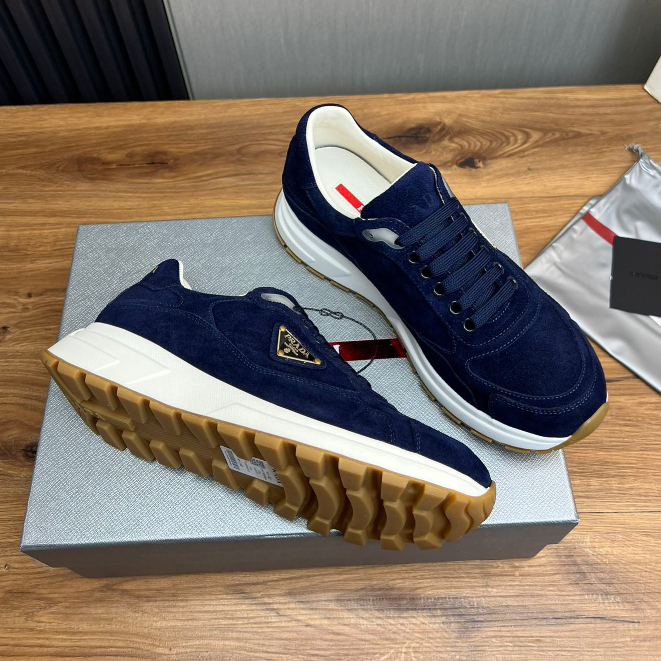PR sneakers 1824102503