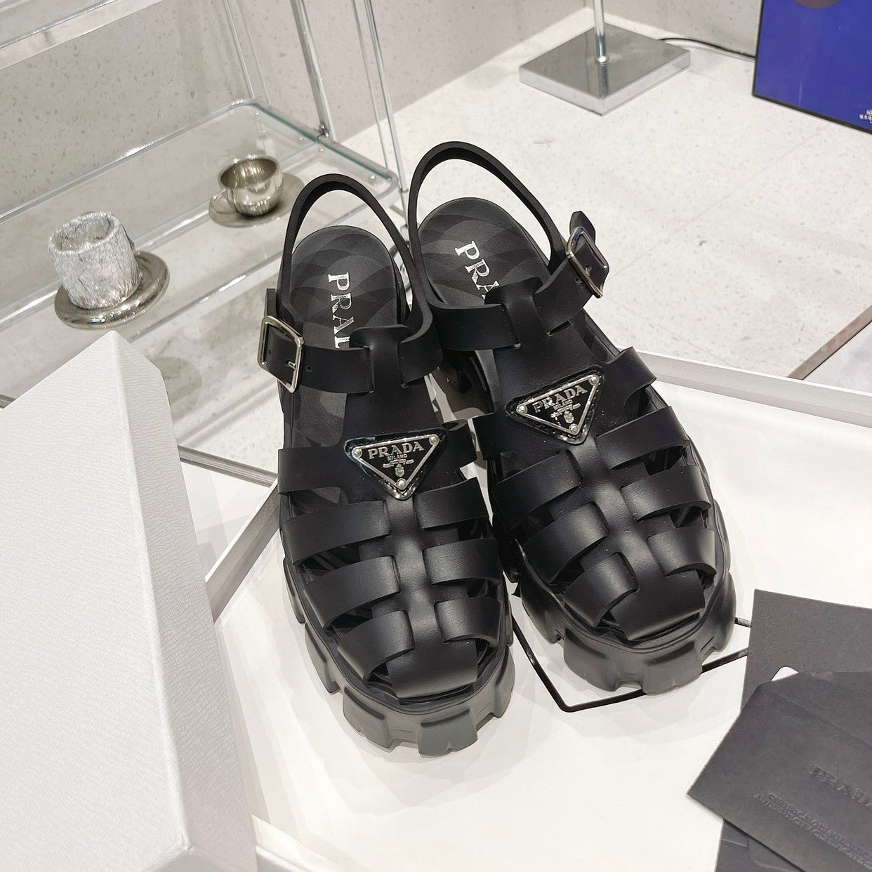 P luxury leather sandals XC0723081601